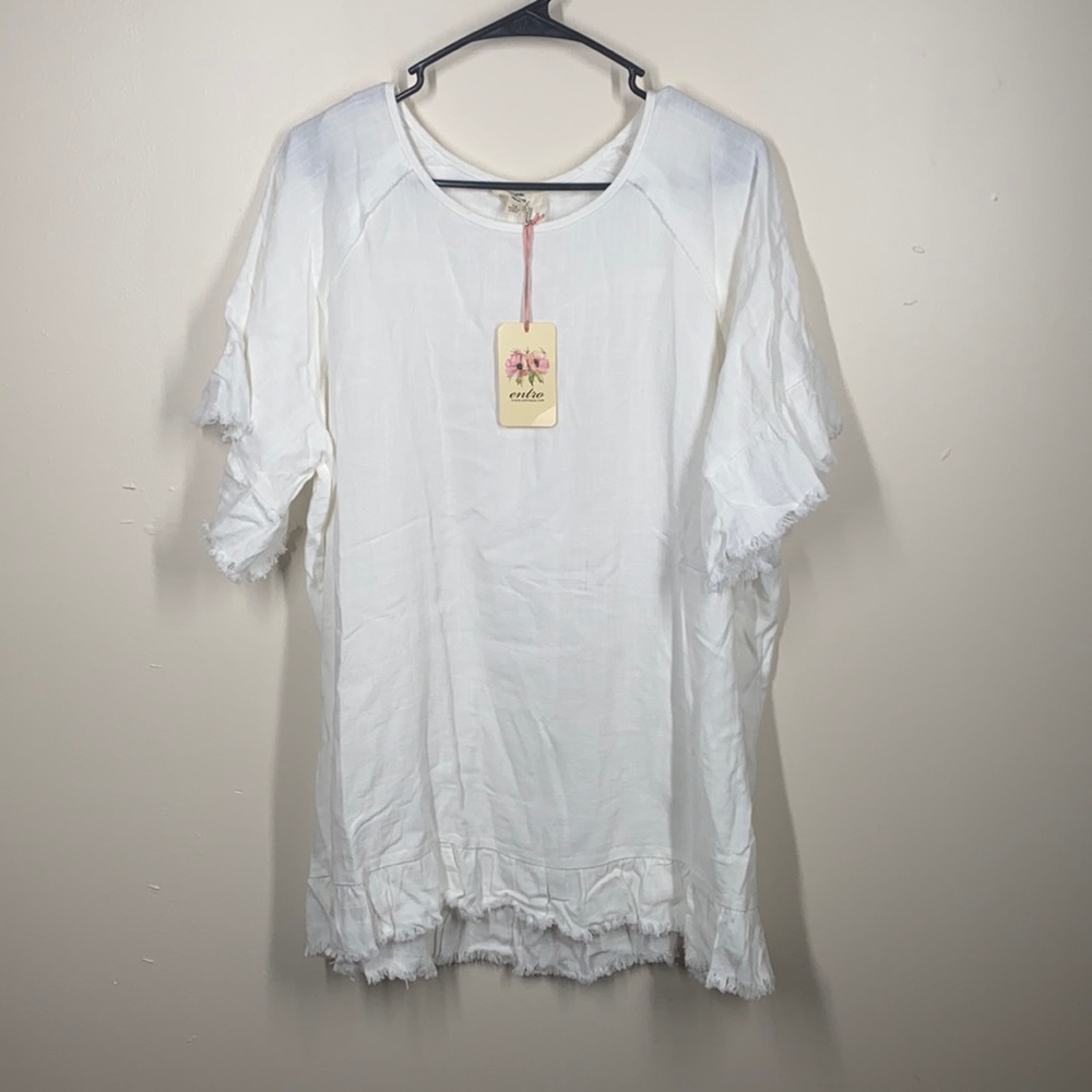 {NWT} Entro White Frayed Hem Plus Size Top 1X